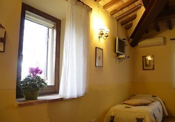 Agriturismo Le Due Torri Torre Quadrano Spello Buitenkant foto