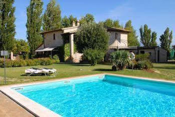 Agriturismo Le Due Torri Torre Quadrano Spello Buitenkant foto