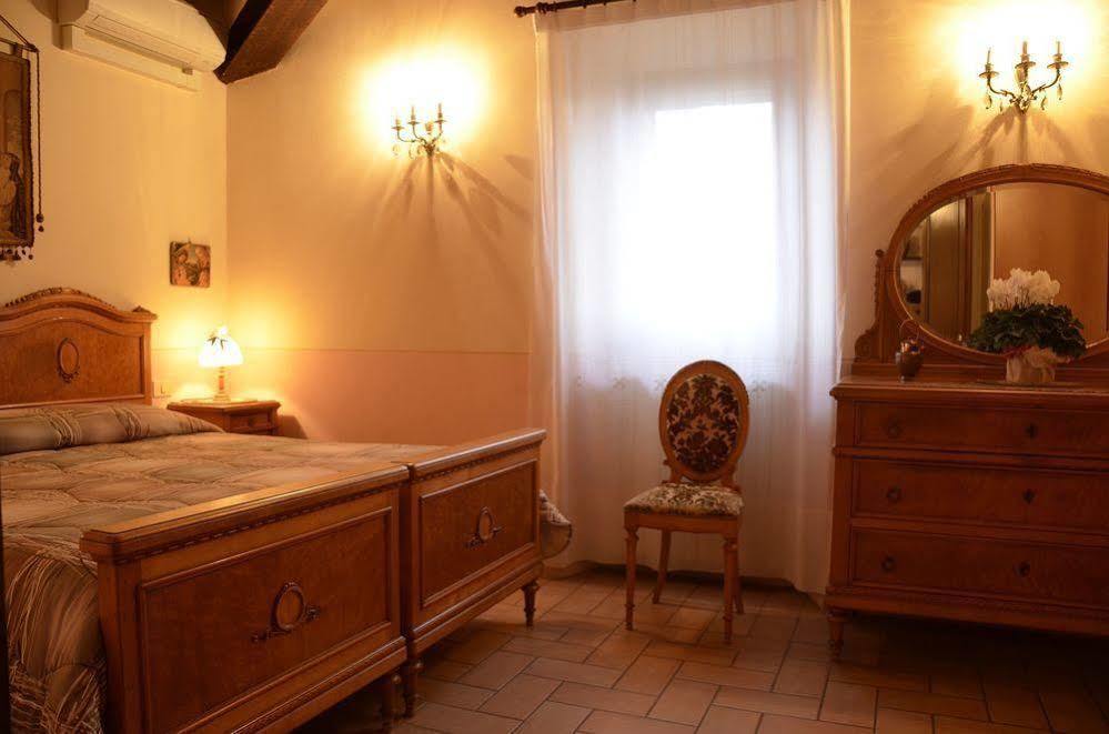 Agriturismo Le Due Torri Torre Quadrano Spello Buitenkant foto