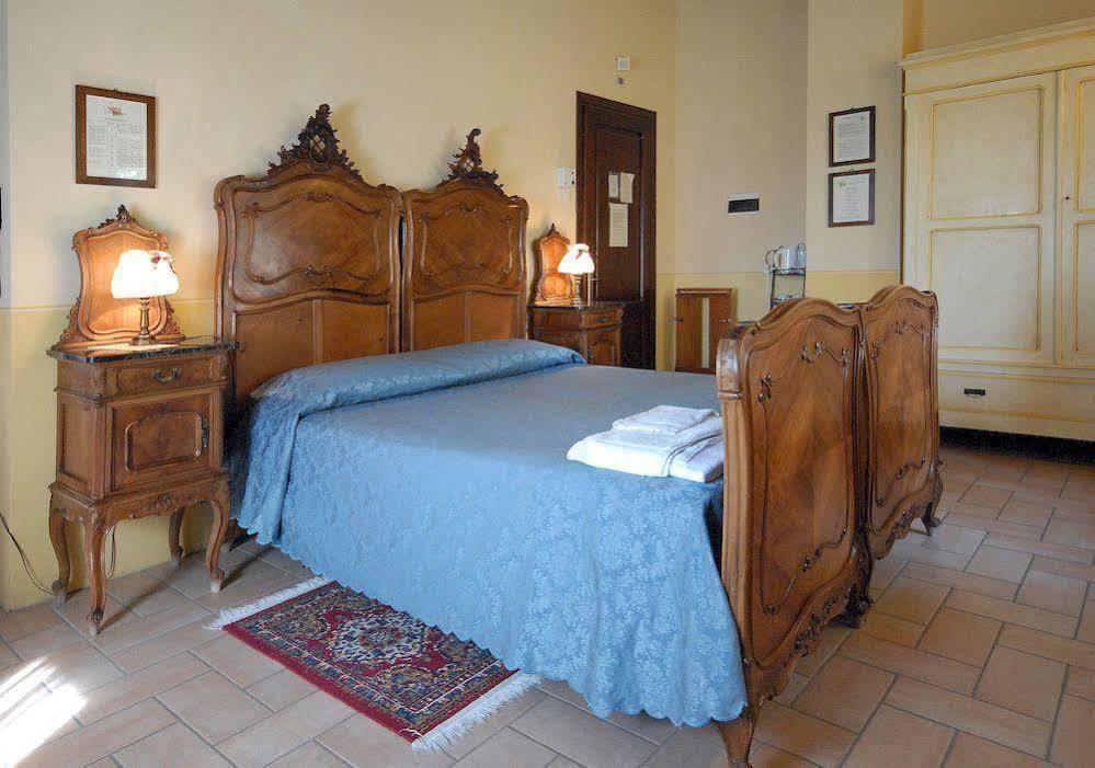 Agriturismo Le Due Torri Torre Quadrano Spello Buitenkant foto